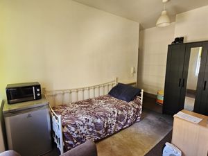 Studio Room- click for photo gallery
